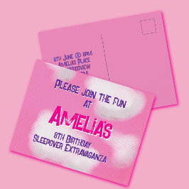 Roze lucht en pluizige wolken Verjaardag Uitnodiging Briefkaart