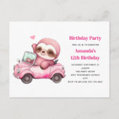 Roze luiaard rijden een cabriolet verjaardagsfeest briefkaart (Voorkant)