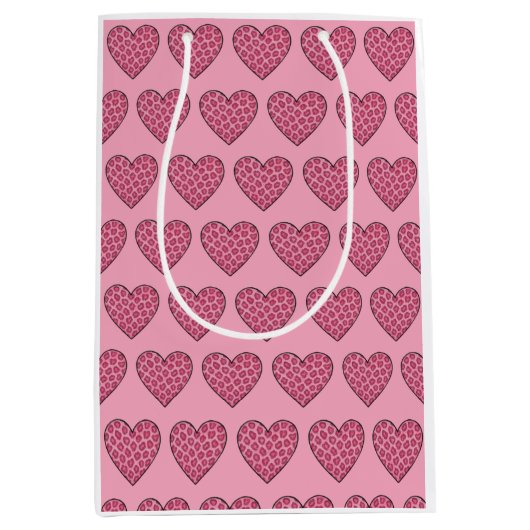 Roze Luipaardprint Harten Medium Cadeauzakje (Voorkant)