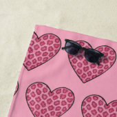 Roze Luipaardprint Harten Strandlaken (In situ)
