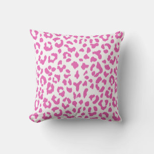 Roze luipaardprint met monogram kussen