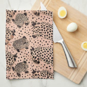Roze Luipaardprint Patroon – Chic Dier Theedoek (Quarter Fold)