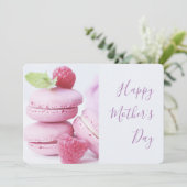 Roze Macarons Moederdag van frambozen Feestdagenkaart (Staand voorkant)