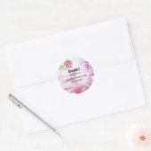 Roze macro's en rode frambozen ronde sticker (Envelop)