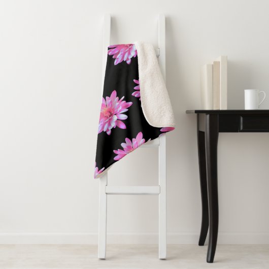 Roze madeliefje, foto van bloemen sherpa deken (In situ)