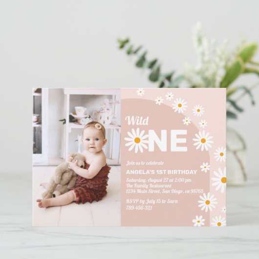 Roze madeliefje wilde eentje Meisje 1e verjaardag  Kaart (Staand voorkant)