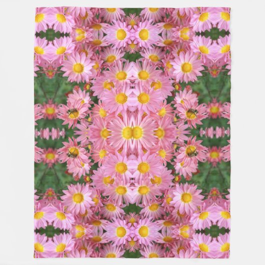 roze madeliefjes en hommel bij Abstract Fleece Deken (Voorkant)