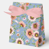  roze madeliefjes op blauw bloemmotief bedankdoosjes (Voorkant)