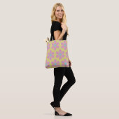 Roze Madeliefjes Tote Bag (Op model)