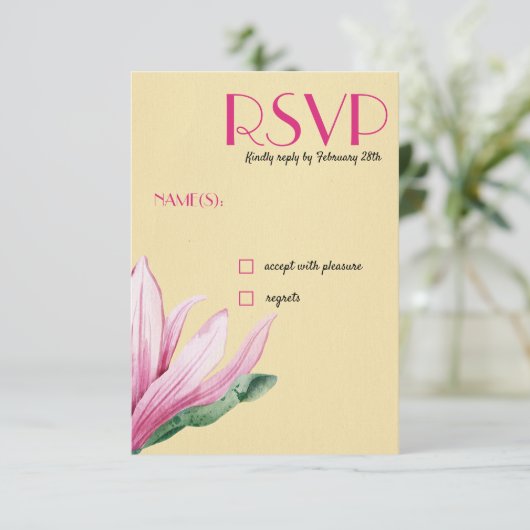 Roze Magnolia Bloem |  Papier Bruiloft RSVP Kaart (Staand voorkant)
