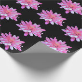 Roze mais, zinnia, kosmo, zonnebloempatroon cadeaupapier (Hoek)