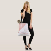 Roze marmeren glitters trendy initiële naam monogr tote bag (Op model)