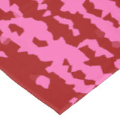Roze Maroon Rood Onregelmatig Abstract Ontwerp  Tafelkleed (Gekanteld)