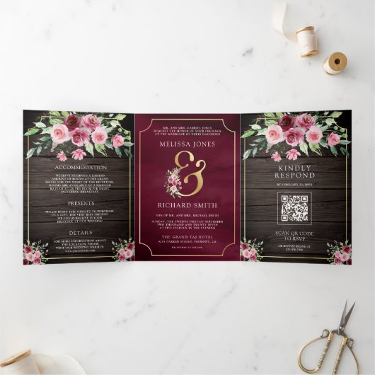 Roze Marsala Bloemen Ampersand Hout QR Code Bruilo Drieluik Uitnodiging (Binnen)