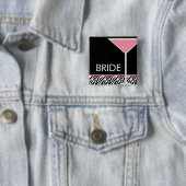 Roze Martini "Bride" Bachelorette Party Vierkante Button 5,1 Cm (In situ)