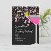 Roze Martini Drank met Olijf Confetti Feest Kaart (Staand voorkant)