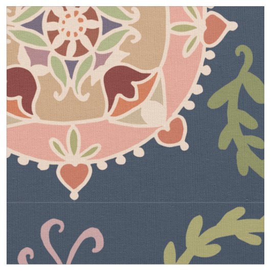 Roze Medallion op Navy Blue Stof (Close Up)