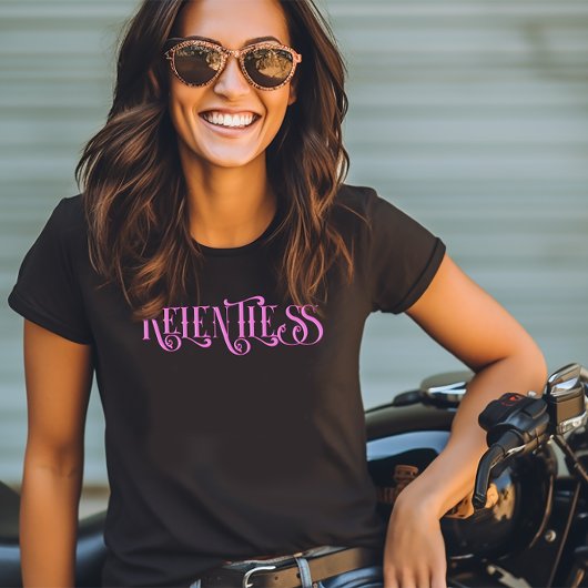 Roze Meedogenloze Typografie Ontwerp T-shirt