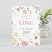 Roze Meisje Wildflower Draaien Een 1e Verjaardag Kaart (Staand voorkant)