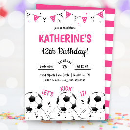 Roze meisjes voetbalfeest verjaardagsuitnodiging kaart