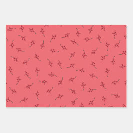 Roze met kerstpapier met rode bessen inpakpapier vel