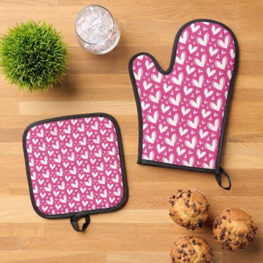 Roze met witte harten ovenwant & pannenlap set (Top down)
