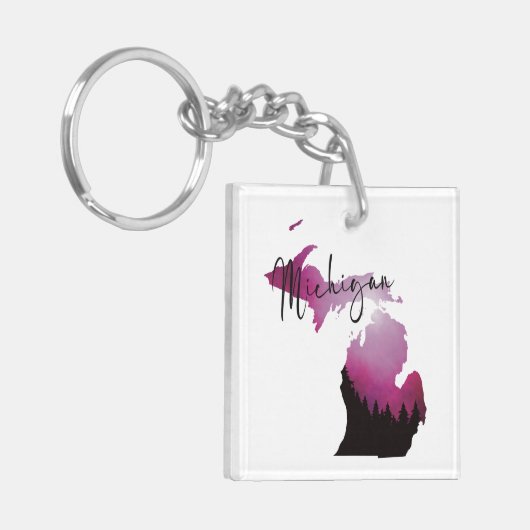 Roze Michigan State Kaart Pine Forest Camping Trip Sleutelhanger (Voorkant Links)
