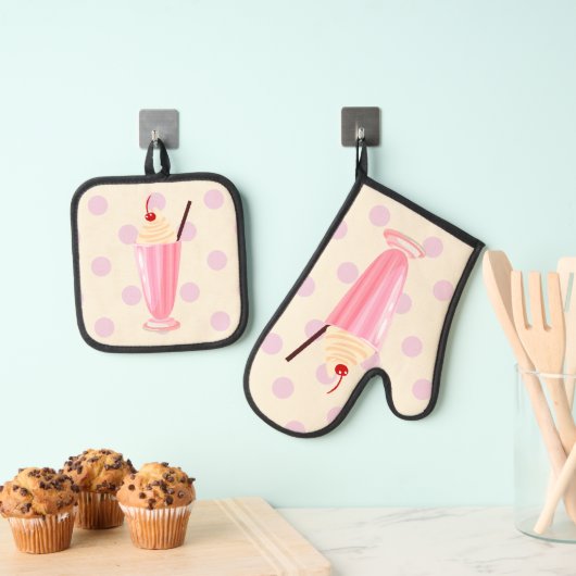 Roze Milkshake en Polka Dots Ovenwant & Pannenlap Set (Insitu(Ophanging))