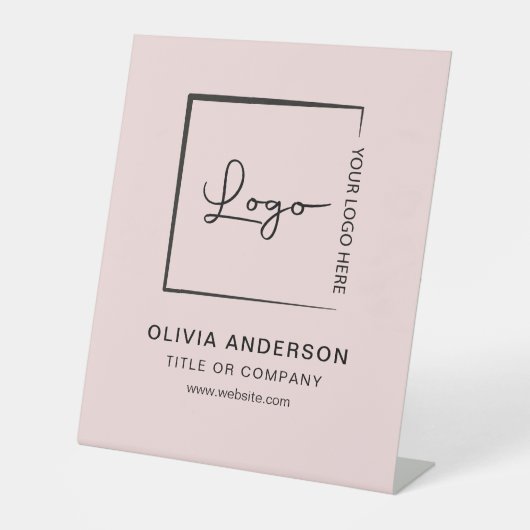 Roze minimalistische Business Logo Professional Mo Reclamebord Met Voetstuk (Voorkant)