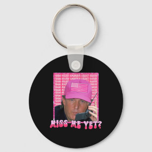 Roze Miss Me Toch Grappig Trump 2024 Shirt Vrouwen Sleutelhanger