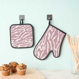 Roze modern abstract golflijnpatroon monogram ovenwant & pannenlap set