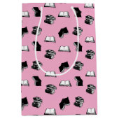 Roze Modern Boekachtig Bibliofiel Boek Patroon Medium Cadeauzakje (Voorkant)