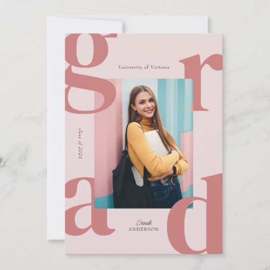 Roze Modern Bold Klasse van 2024 Afstuderen Kaart (Voorkant)