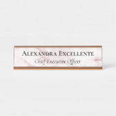 Roze Modern Marmer Minimalistisch Aangepast Bureau Naambordje (Voorkant)