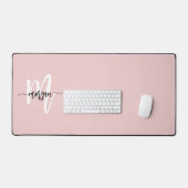 Roze Modern Script Girly Monogram Naam Bureaumat (Keyboard & Muis)