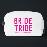 Roze Moderne Chic Bruid Stam Bruidsmeisje Cadeau Toilettasje<br><div class="desc">Roze Moderne Chic Bruid Stam Bruidsmeisje Cadeau Dopp Kit</div>