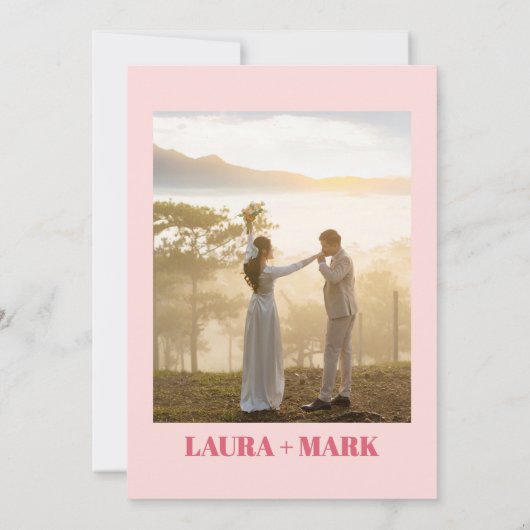 Roze Moderne Chic Retro Fotobruiloft Kaart (Achterkant)