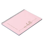 Roze moderne gouden script monogram naam met girli notitieboek (Linkerzijde)