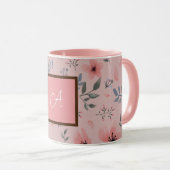 Roze Monogram Bloemenpatroon Eenvoudige Boho Mok (Voorkant rechts)
