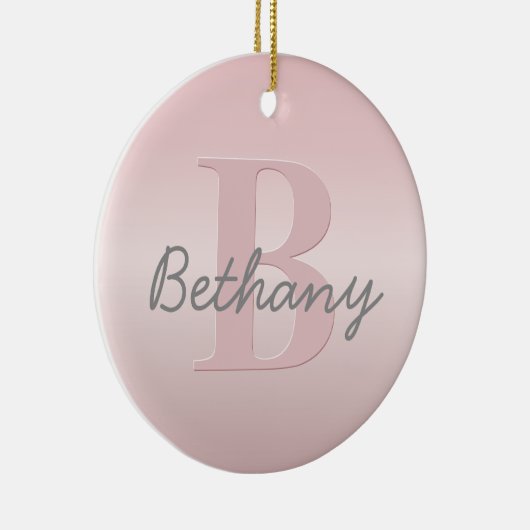  roze monogram en Jouw naam script bevestigen Keramisch Ornament (Rechts)