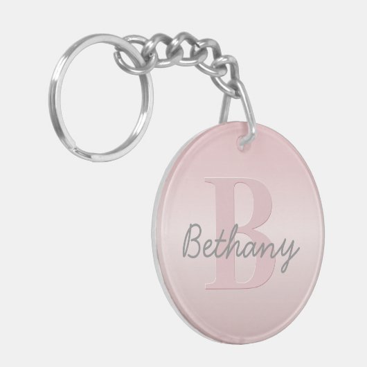  roze monogram en Jouw naam script bevestigen Sleutelhanger (Voorkant Links)