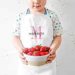 Roze monogram Initiaal en naam op maat Kinder Schort<br><div class="desc">Aangepast ontworpen kinderpron, perfect voor je kleine chef-kok in training! Pas het met haar monogram naam en initiaal of andere douanetekst aan. Klik aanpassen het om doopvonten en kleuren te veranderen of meer tekst of afbeeldingen toe te voegen aan creëer een speciale van een soortgift. Ook verkrijgbaar in parels van...</div>