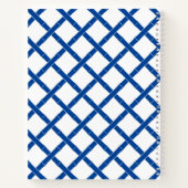 Roze monogram met blauwe en witte bamboe trrellis notitieboek (Achterkant)