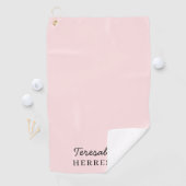 Roze Monogram met Blozende Tint | Moderne Minimali Golfhanddoek (Insitu)
