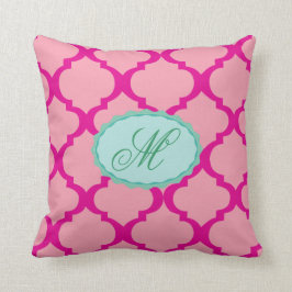 Roze monogram Sierkussen