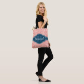 Roze monogram van het witte patroon tote bag (Op model)