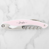 Roze Monogrammed Beer Wine Kurkentrekker Bottle Op (Voorkant)