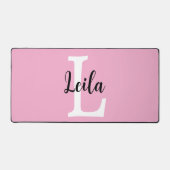 Roze Monogramnaam Script Persoonlijk Ontwerp Bureaumat (Voorkant)