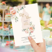 Roze Mooie Baby Meisje Slurpen En Zien Fles Baby B Kaart