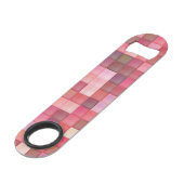 Roze Mosaic Squares Patroon Speed Flessenopener (Achterkant Gekanteld)